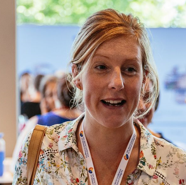 File:Stefanie Vanderburght.png